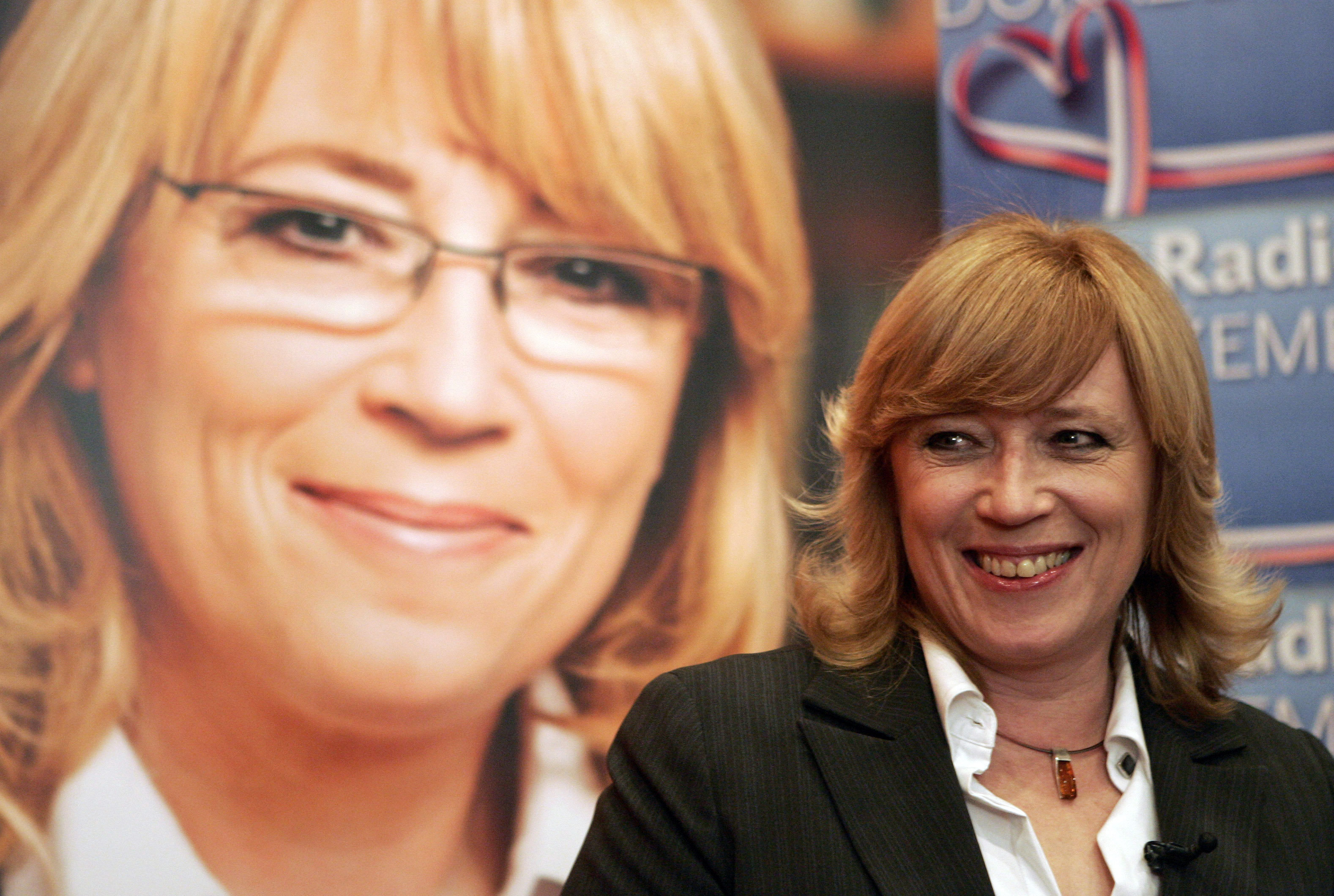  Le cabinet de Radi?ová entre en fonction en Slovaquie